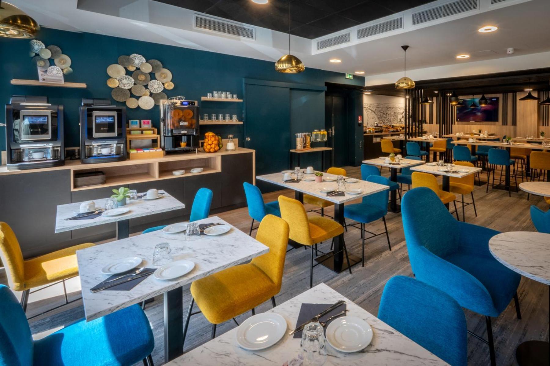 Nemea Arenas Aeroport 4*